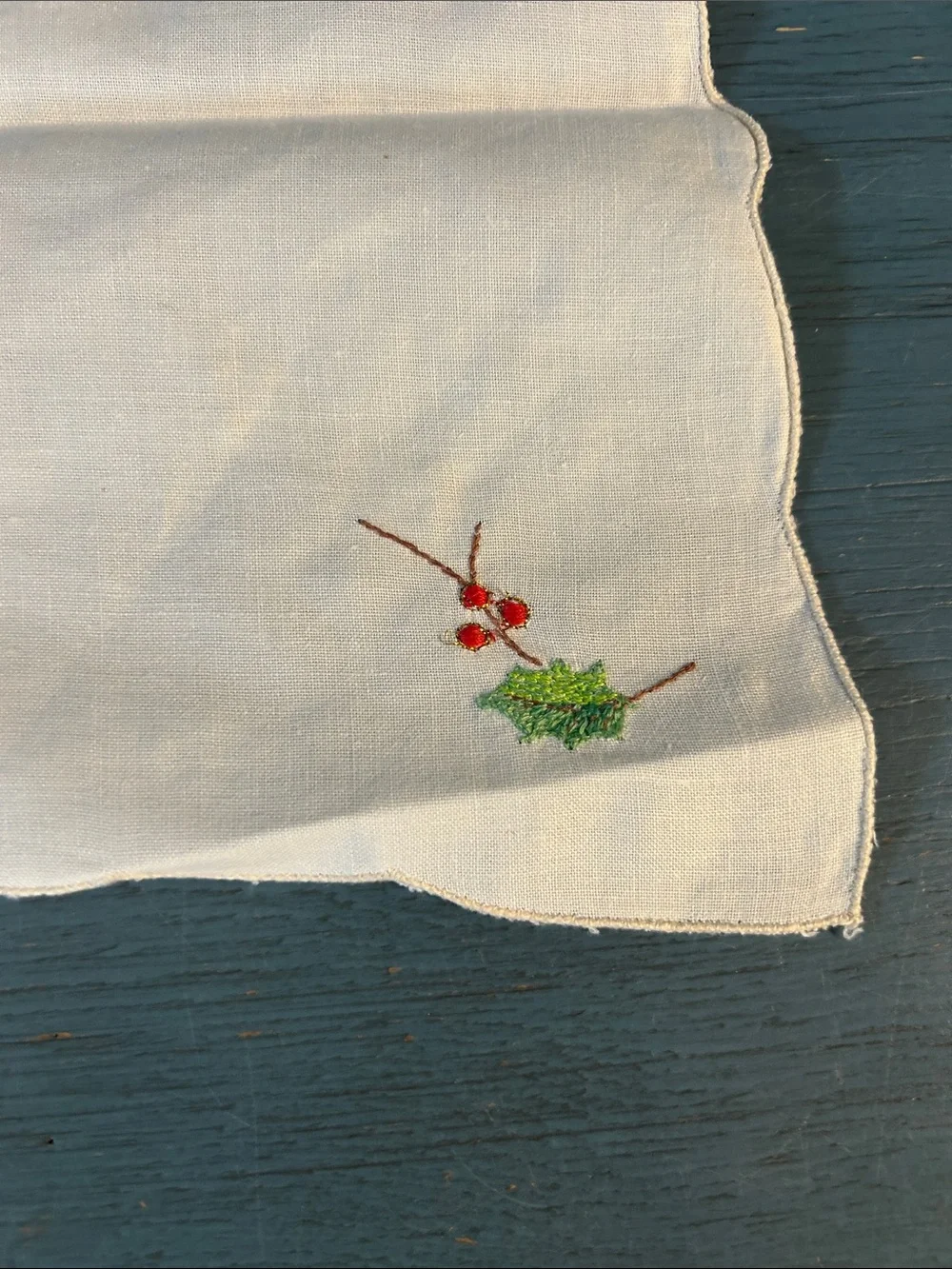 Lenox Embroidered Cream Holiday Butterfly Table Topper | Basket Bread Warmer